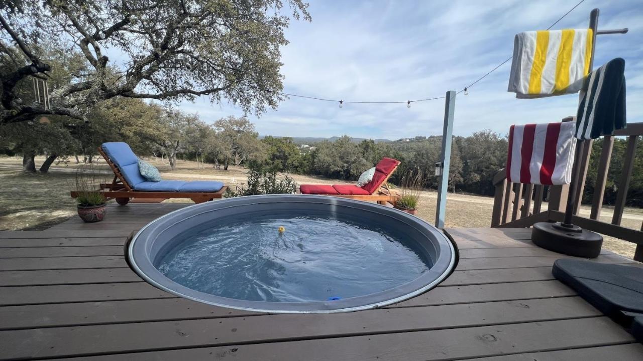 Hill Country Highland'S Bluebonnet Cottage มาเบิล ฟอลส์ ภายนอก รูปภาพ