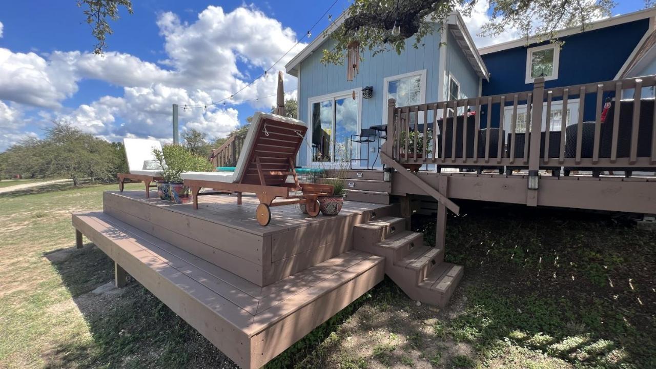 Hill Country Highland'S Bluebonnet Cottage มาเบิล ฟอลส์ ภายนอก รูปภาพ