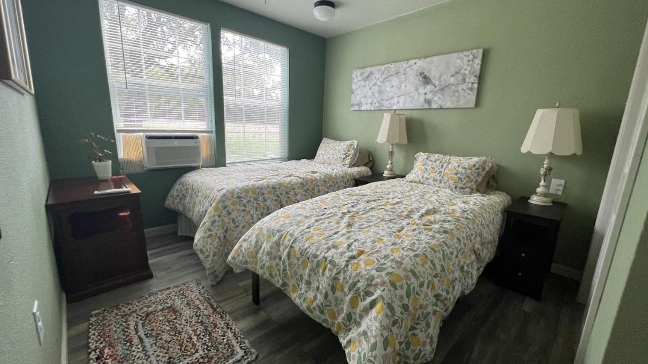 Hill Country Highland'S Bluebonnet Cottage มาเบิล ฟอลส์ ภายนอก รูปภาพ