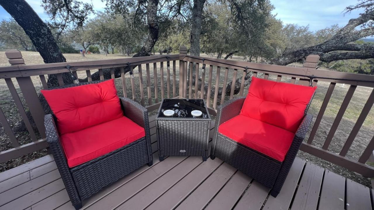 Hill Country Highland'S Bluebonnet Cottage มาเบิล ฟอลส์ ภายนอก รูปภาพ